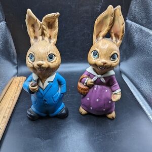 Charming Rabbit Figurine Set - Blue and Purple